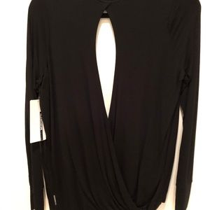 Mondetta vinyasa top, NWT